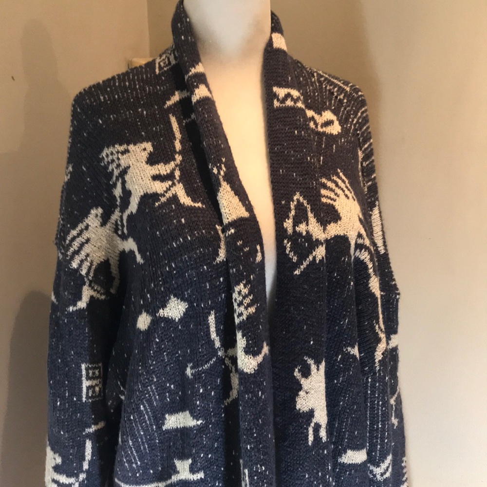 “LINDA LUNDSTROM” Tribal Print Waterfall Sweater. - Picture 5 of 12